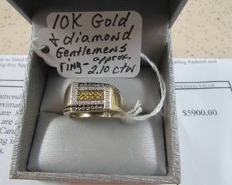 10K Gold & Diamond Gentlemens Ring