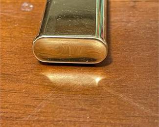 Lot 10028: Gold-Tone Enamel Floral Pocket Lighter, "Pink Lady" (photo 5)