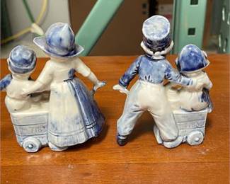 Lot 10043: Delft-Style Blue & White Porcelain Dutch Children Figurines (photo 5)