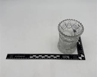 Lot 0693: American Brilliant Style Cut & Engraved Glass Fern Vase (photo 4)