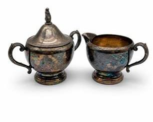 Lot 0592: Oneida Urn-Form Silverplate Two-Piece Sugar and Creamer Set — current bid $5