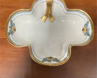 Lot 10009: Erdmann Schlegelmilch Prov Saxe Porcelain Clover Dish (photo 3)