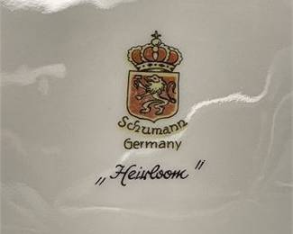 Lot 10019: Schumann Heirloom Blue Porcelain Plates, Set of Three (photo 3)