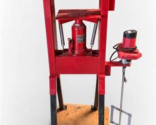 Lot 0527: H-Frame Hydraulic Shop Press with Mixer & Blender — current bid $9