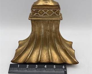 Lot 0303: Italian Florentine Style Carved Giltwood Wall Bracket (photo 4)