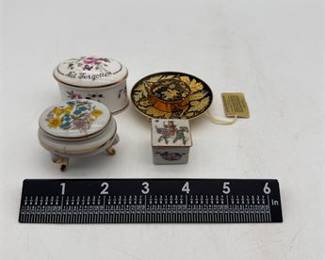 Lot 0497: Antonio Garcia Escobar Toledo Damascene & Porcelain Boxes (photo 3)