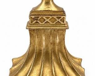 Lot 0303: Italian Florentine Style Carved Giltwood Wall Bracket — current bid $7