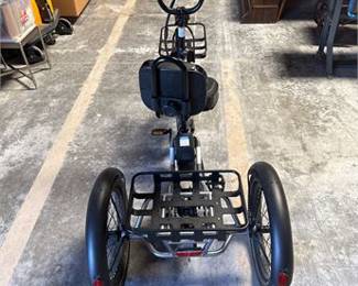 Lot 0535: Lectric XP Trike Class 2 Folding Electric Tricycle (photo 4)