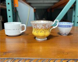 Lot 10022: Royal Albert, Jon Anton & Chinese Teacups, Set of 3 (photo 3)