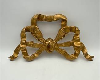 Lot 0324: Gilt Ribbon-And-Bow Appliqué Ornament, Louis XVI Style (photo 4)