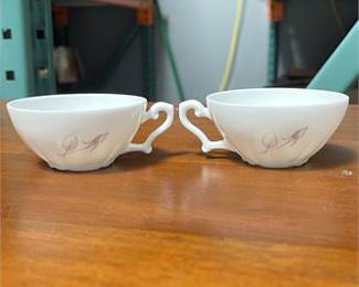 Lot 10020: Pair of Sociedade de Porcelanas de Coimbra Porcelain Teacups (photo 5)