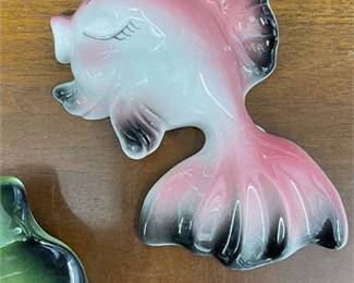 Lot 10035: Norcrest Japan Ceramic Fish Wall Plaques, Set of 3 (photo 3)