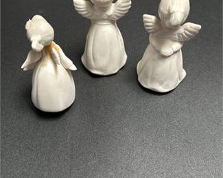 Lot 803: Japanese Bisque Porcelain Angel Figurines, Set of Three (photo 4)