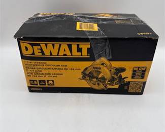 Lot 0581: DeWalt DWE575 7-1/4 in. Corded Circular Saw, 15A (photo 3)