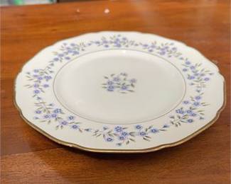Lot 10021: Royal York Hohenberg Germany Blue Floral Porcelain Plate (photo 4)