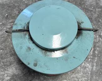 Lot 0747: American Thermos Products "Thermos-Holiday" Model 8315 (photo 2)