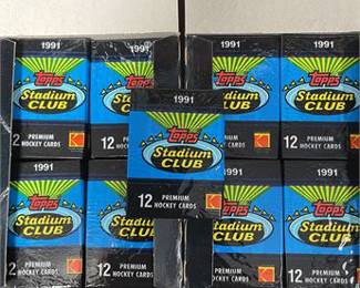 Lot 10002: 1991 Topps Stadium Club Hockey Wax Boxes, Inaugural Issue (photo 4)