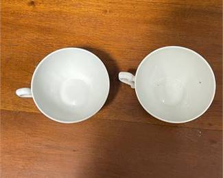 Lot 10020: Pair of Sociedade de Porcelanas de Coimbra Porcelain Teacups (photo 3)