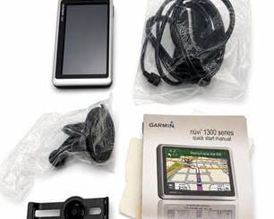 Lot 0523: Garmin nüvi 1350T Automotive GPS Navigator — current bid $5