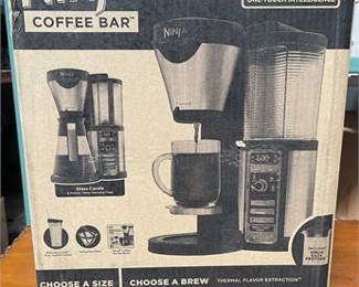 Lot 10007: Ninja CF080Q Coffee Bar Auto-iQ Maker With Easy Frother (photo 3)