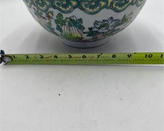 Lot 379: Chinese Export Famille Rose Porcelain Butterfly Bowl (photo 5)