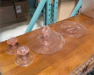 Lot 10011: Pink Depression Glass Console Set, c.1930s, 5 Pcs (photo 8)