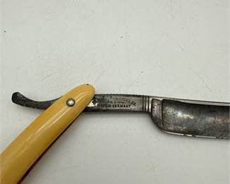 Lot 0666: Stiletto "Silver King" Straight Razor, Germany, c.1921–1942 (photo 2)