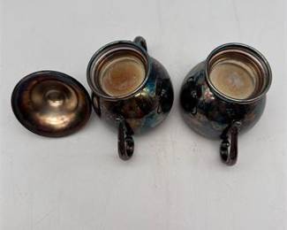 Lot 0592: Oneida Urn-Form Silverplate Two-Piece Sugar and Creamer Set (photo 2)