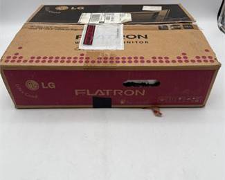 Lot 0474: LG Flatron W1952TQ-TF 19-Inch Widescreen LCD Monitor (photo 4)