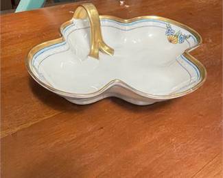 Lot 10009: Erdmann Schlegelmilch Prov Saxe Porcelain Clover Dish (photo 5)