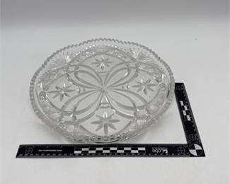 Lot 0682: Colorless Pressed Glass Round Dish With Sawtooth Rim (photo 4)