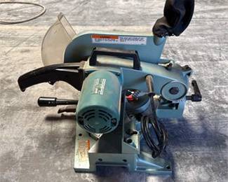 Lot 0541: Hitachi C10FC2 10-Inch Compound Miter Saw (photo 4)