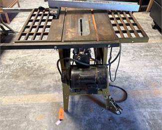 Lot 0530: Powermatic "Artisan's Saw" 10-Inch Contractor Table Saw (photo 7)