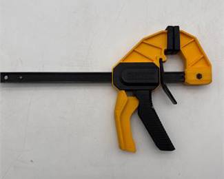 Lot 0574: DeWalt One-Handed Trigger Bar Clamps, Set of Seven (photo 2)