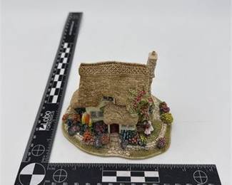 Lot 0529A: Lilliput Lane "Devon Leigh" Cottage Figurine, 1997 (photo 4)
