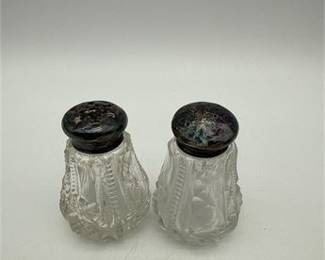 Lot 0490: Cut Glass Salt & Pepper Shakers, Pierced Metal Lids (photo 4)