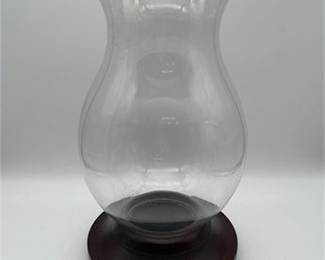 Lot 0157: Crate & Barrel "Bravada" Glass Hurricane on Wood Base (photo 5)