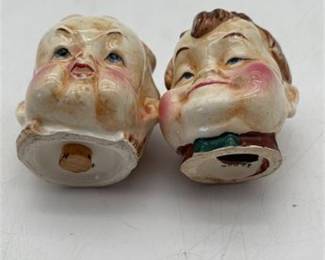 Lot 835: Japanese Figural Ceramic Salt & Pepper Shakers, Pair (photo 2)
