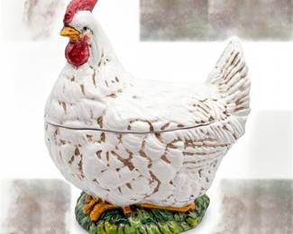 Lot 0215: Italian Glazed Earthenware Hen-on-Nest Covered Tureen (photo 2)