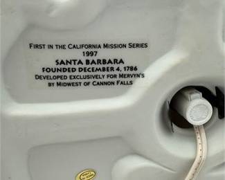 Lot 0317: Midwest Cannon Falls Lighted Ceramic Santa Barbara Mission (photo 5)