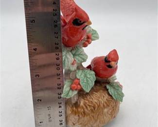 Lot 837: Otagiri Japan Porcelain Cardinals Music Box, 5.5 in. (photo 5)