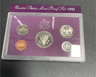 Lot 829: 1991-S United States Mint Five-Coin Clad Proof Set (photo 2)