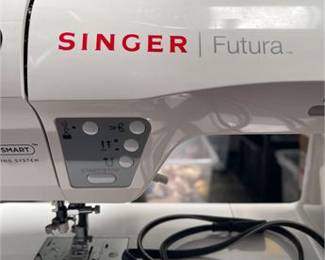 Lot 963: Singer Futura XL-550 Computerized Sewing Machine (photo 4)