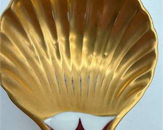 Lot 0952: Portuguese Porcelain Bridge Suit Shell Dishes, Set of 4 (photo 5)