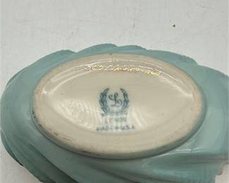 Lot 0513: Lenox Porcelain Shell-Form Dish, Aqua & Gilt (photo 2)
