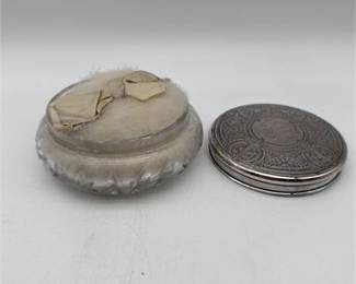 Lot 0479: Cut Glass Powder Jar with Sterling Silver Lid (photo 5)