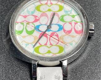 Lot 956: Coach Women's Signature "C" Dial Wristwatch, White Strap (photo 4)