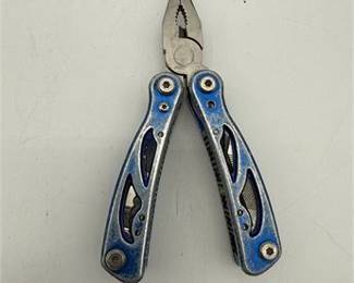 Lot 0417: Unmarked Folding Multi-Tool, Blue Anodized Handles (photo 2)