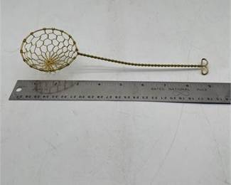 Lot 847: Hand-Woven Brass-Toned Wire Mesh Strainer, 9 In. (photo 3)