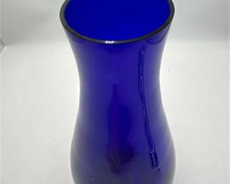 Lot 381: Crate & Barrel "Oasis Vase Blue" Cobalt Glass, 16 in. (photo 5)